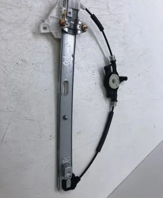 Mazda CX-3 Front window lifting mechanism without motor 