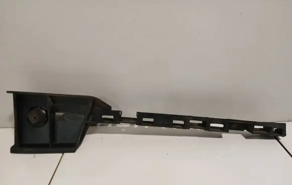 BMW 1 E81 E87 Front bumper mounting bracket 7184356