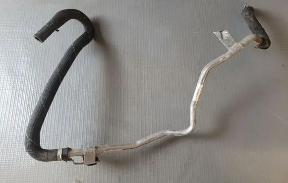 Volkswagen Touareg II Power steering hose/pipe/line 7P6422890D