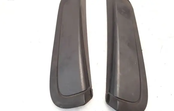 Fiat Bravo Rear door glass trim molding 735430070 735430071