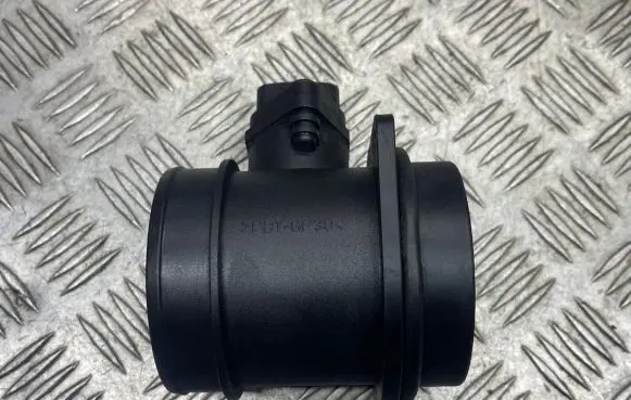 Volvo S60 Mass air flow meter 0280218088 8670115