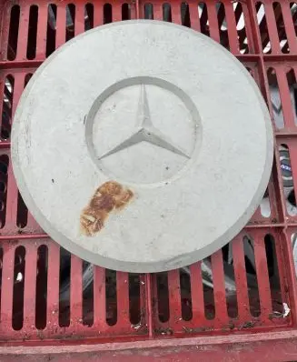 Mercedes-Benz 100 W631 Original wheel cap 6314010125