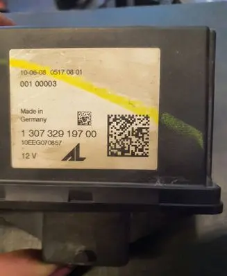 Volvo V50 Xenon control unit/module 130732919700 10EEG070857