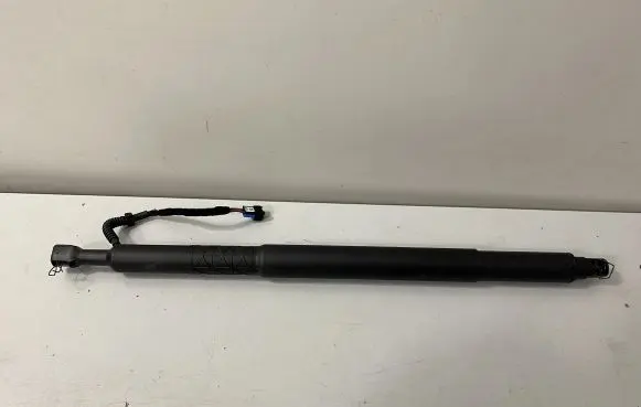 BMW 6 G32 Gran Turismo Tailgate/trunk strut/damper 7397905