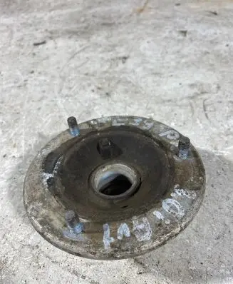 BMW 5 E39 Coil spring mount 