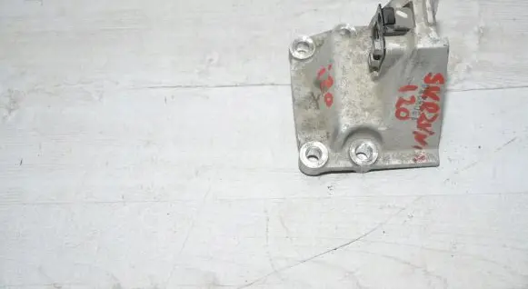 Hyundai i20 (GB IB) Gearbox mounting bracket 3531004000