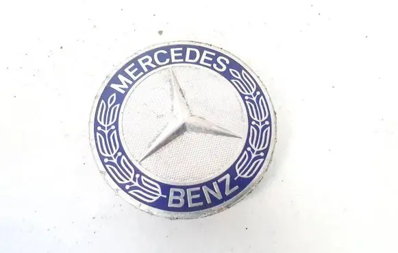 Mercedes-Benz C W204 Original wheel cap a1714000125