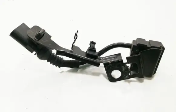 Nissan Navara ABS wheel speed sensor 4E0616576J