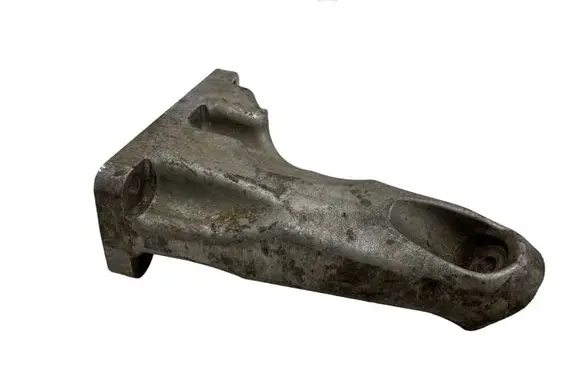 Maserati Quattroporte Engine mounting bracket 199851SX