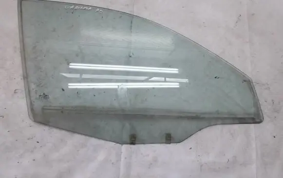 Mitsubishi Carisma Front door window glass four-door