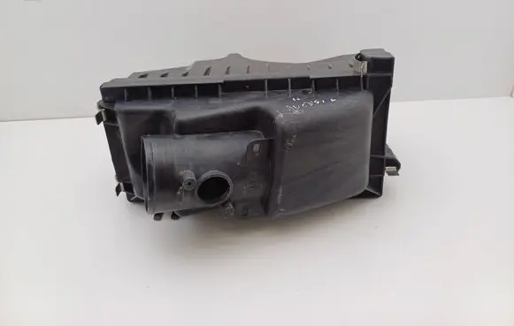 Toyota Avensis T250 Air filter box 4614485912