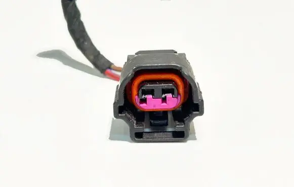 Volkswagen Golf VII Fuel injector wires 8E0973722 28793
