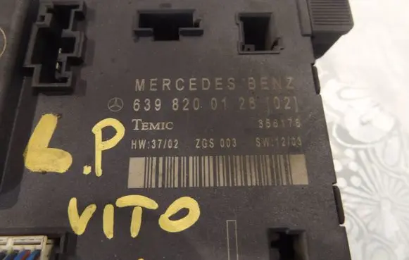 Mercedes-Benz Vito Viano W639 Door control unit/module 6398200126