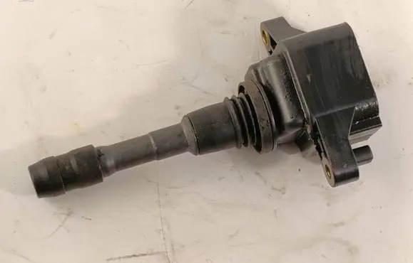 High voltage ignition coil