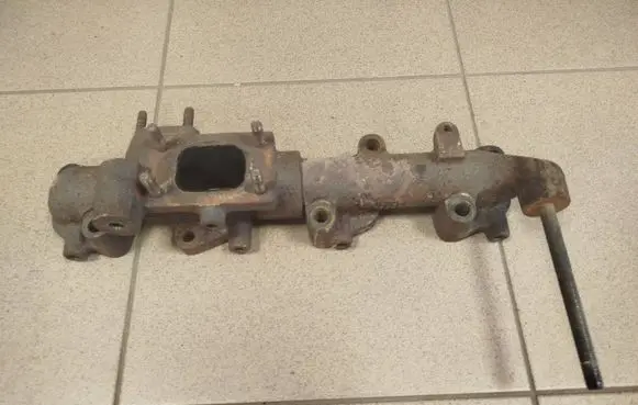 Nissan Terrano Exhaust manifold