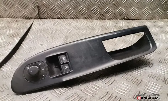 Volkswagen PASSAT B6 Front door window switch trim 3C1867171C