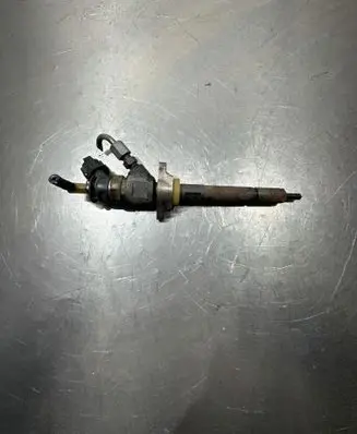 Fuel injector