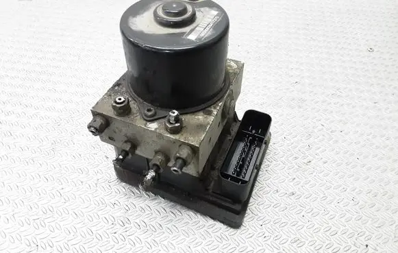 Opel Zafira B ABS Pump 10096005903