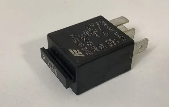 Audi A4 S4 B8 8K Other relay 7M0951253C