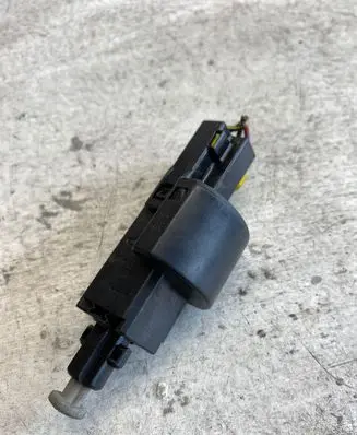 Opel Zafira A Brake pedal sensor switch 09132299 09175172 09175185