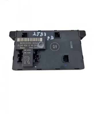 Mercedes-Benz C W203 Door control unit/module 2038201285