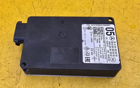 Mercedes-Benz GLC C253 Blind spot module A0009058406 A0009026932 A0009018504