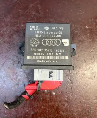 Audi A4 S4 B7 8E 8H Light module LCM 8P0907357B 5LA00837900