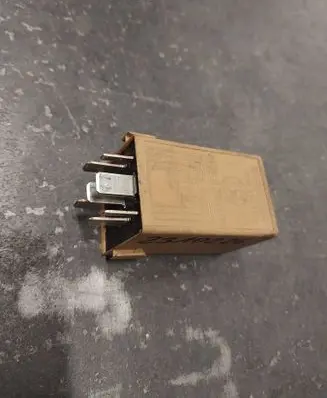 BMW 3 E46 Other relay 8384505 61358384505