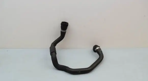 Coolant pipe/hose