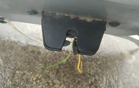 Tailgate/trunk/boot lock/catch/latch