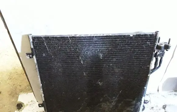 Jeep Cherokee A/C cooling radiator (condenser) NOCODE