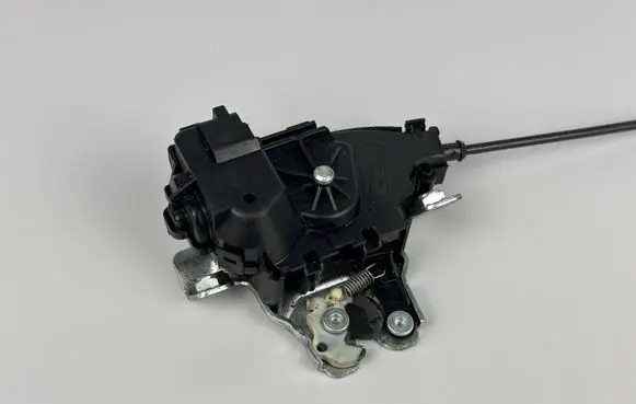 Mercedes-Benz C W204 Tailgate/trunk/boot lock/catch/latch A2047500185