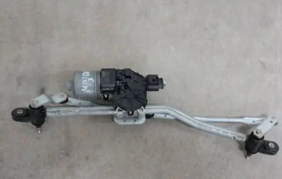 Mazda 3 I Front wiper linkage and motor BP4K67340 4M5117508AA 0390241731