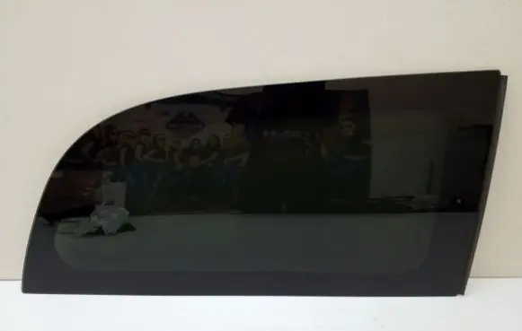 Chrysler Town & Country V Rear side window OEM