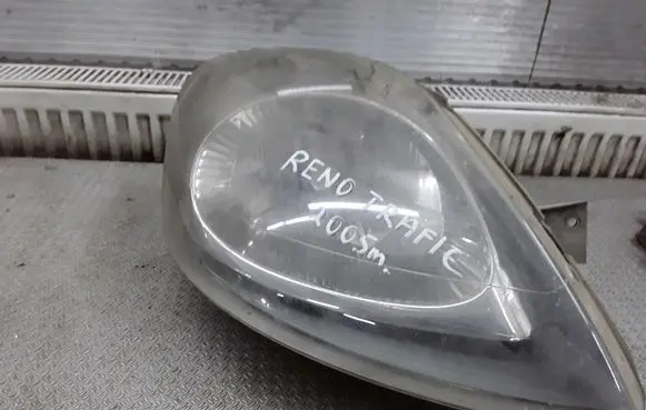 Renault Trafic II (X83) Headlight/headlamp E20063