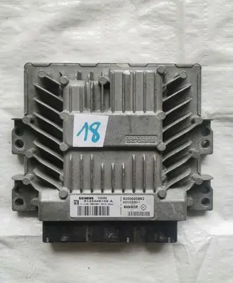 Renault Modus Engine control unit/module 8200592611