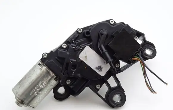 Volkswagen Polo IV 9N3 Rear window wiper motor