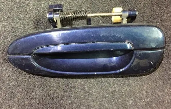 Mazda 626 Front door exterior handle