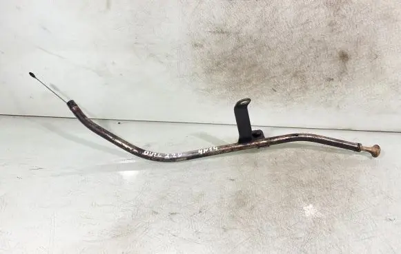 Mitsubishi Outlander Oil level dip stick 