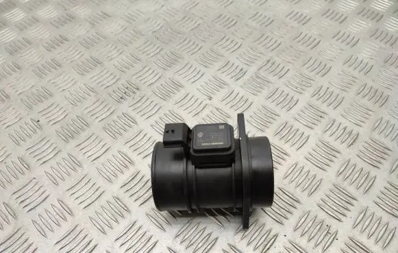 Nissan Qashqai Mass air flow meter 8200280060