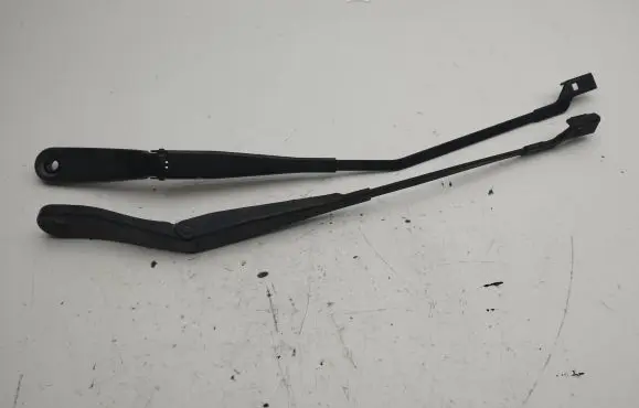 Volvo XC60 Windshield/front glass wiper blade 30753529 30753530