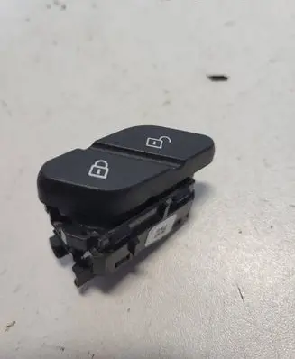 BMW X2 F39 Central locking switch button 9320641