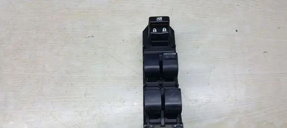 Toyota Auris 150 Electric window control switch 9231R87