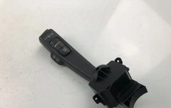 Volvo V50 Indicator stalk 17D770