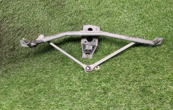 Audi 80 90 S2 B4 Front wiper linkage 893955023A