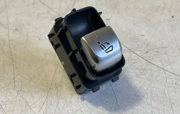 Mercedes-Benz EQC Seat control switch A2059052213
