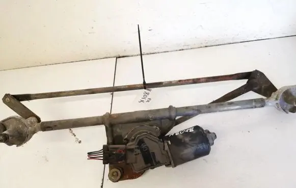 Chrysler PT Cruiser Front wiper linkage and motor
