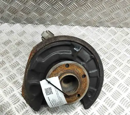 Mercedes-Benz A W176 Rear wheel hub A2463503541
