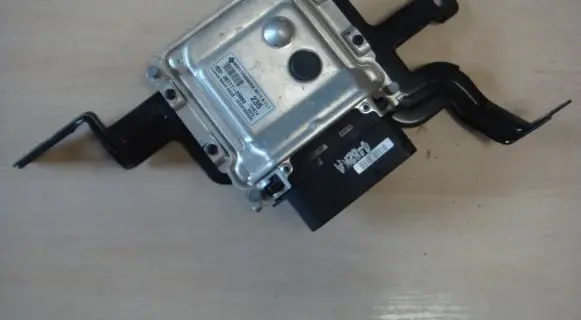 KIA Rio Engine control unit/module 3911103850