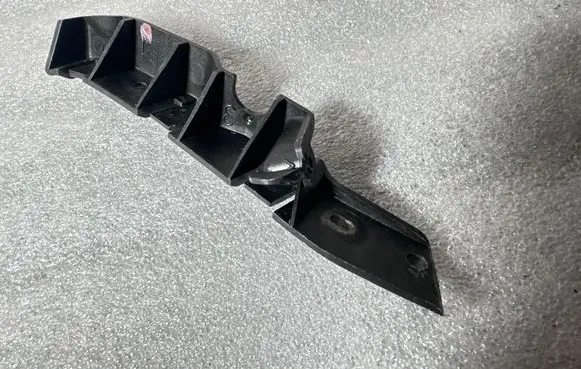 Audi A3 S3 8P Front bumper mounting bracket 8P0807184A